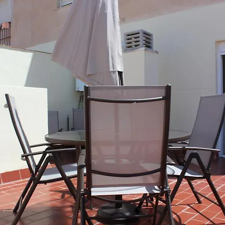 Beautiful Brand New 2 Bedroom Flat With Terrace 公寓