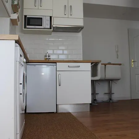 Beautiful Brand New 2 Bedroom Flat With Terrace 马拉加